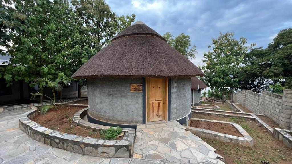 Gipir And Labongo Safari Lodge Ltd Pakwach Экстерьер фото